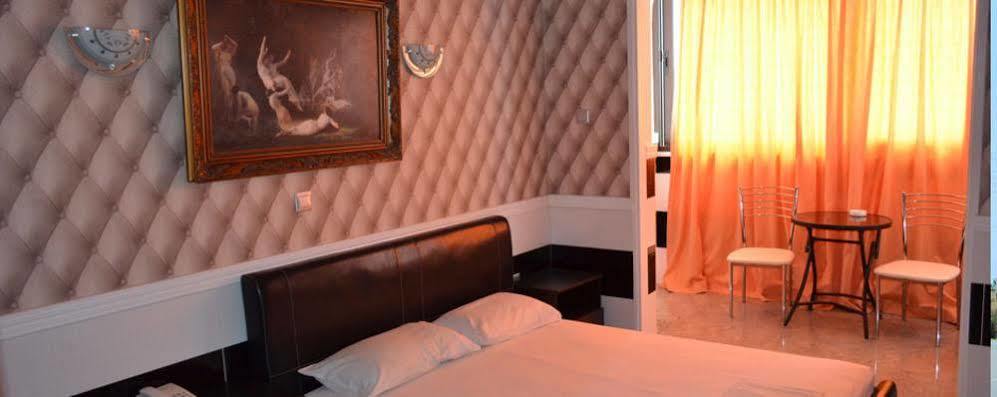 Hotel Vergi Ворокліні Екстер'єр фото